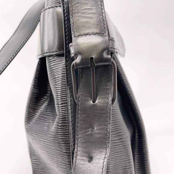 Louis Vuitton Sac D’Épaule PM - Picture 8 of 12